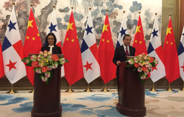 Panamá confirmó hoy relaciones diplomáticas con China Popular.