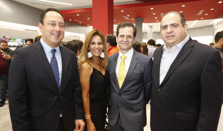 1. Juan Carlos Mejía, Puchi Serrano, Gerardo Ulloa y Jorge Tzortzatos.