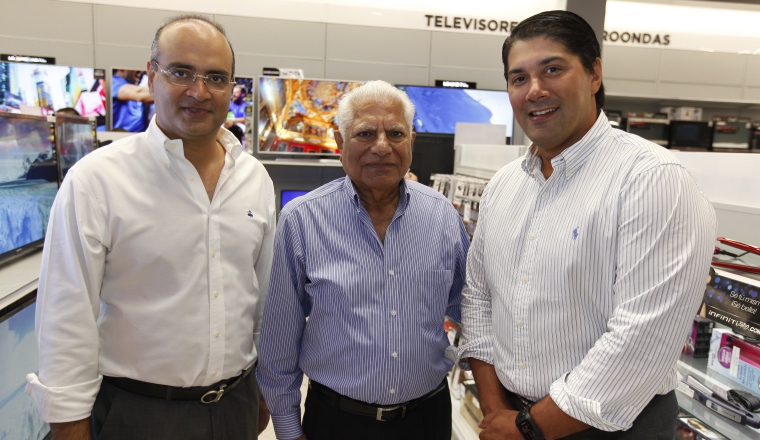 3. Ashok Mandwani, Peter Chatlani y Juan José Vanice.