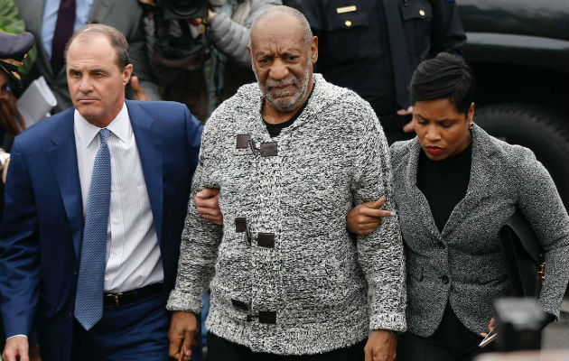 ¿Bill Cosby queda sin abogados?