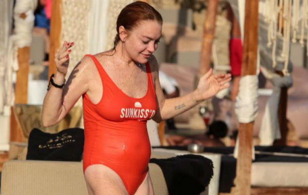 Lindsay Lohan se descuida y luce irreconocible