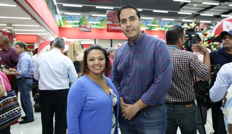 4. Jasmín Atencio y Rolando Cuevas.