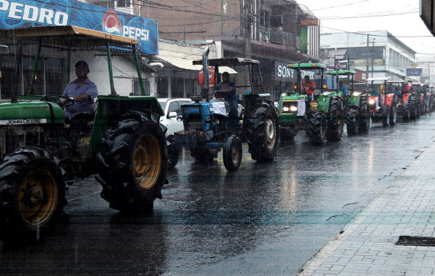 La caravana recorrió las principales calles. Foto: José Vásquez. 