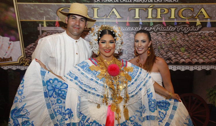 1. Dámaso Espino, Maritza Cedeño y Haley Herold Espino.