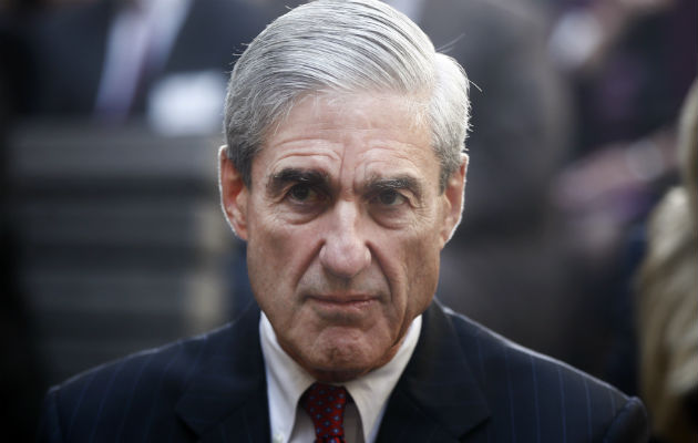  Robert Mueller, ES El fiscal especial que investiga la llamada 