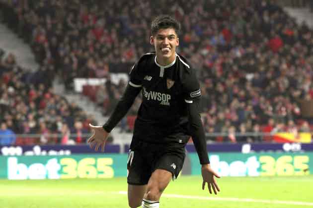 Joaquín Correa anota el gol sevillano ante Atlético Madrid. Foto EFE