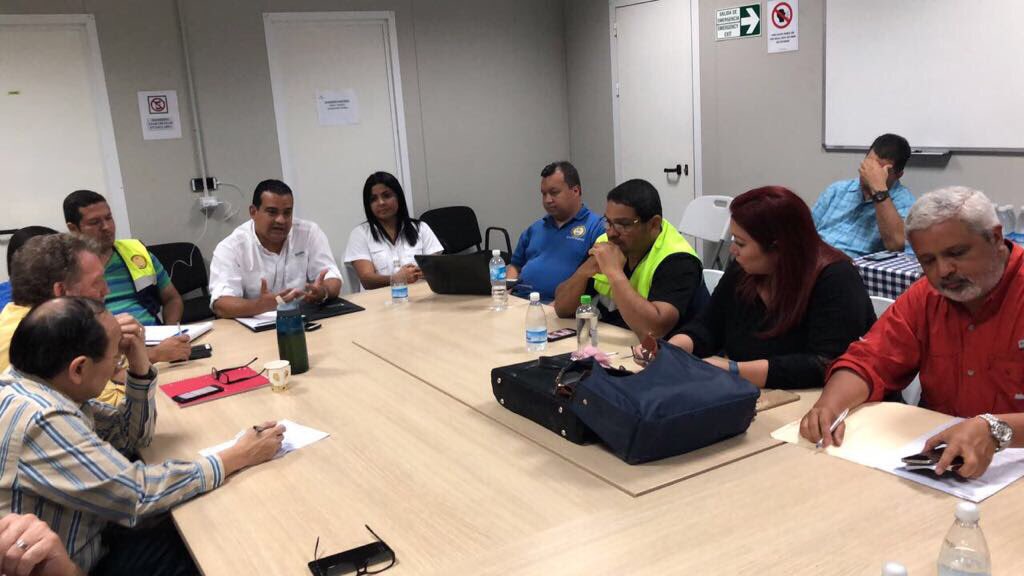 La reunión busca adecuar una mesa de diálogo entre todas las partes / Foto: Redes sociales.