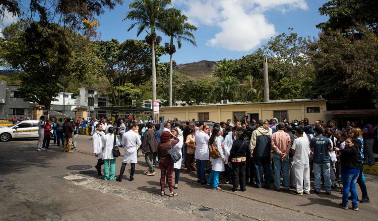 Profesionales de la salud protestan por insumos. EFE