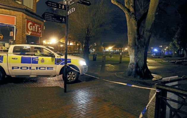 La policía acordonó el área cerca de Maltings en Salisbury, Inglaterra. FOTO/AP