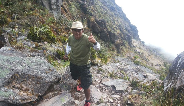    “Parece sencillo, pero  para subir el volcán Barú, la persona  debe entrenar y estar en buen estado de salud, y para eso deberá acudir al médico   y conocer si padece de algún problema del corazón, ya que es indispensable para poder llegar.