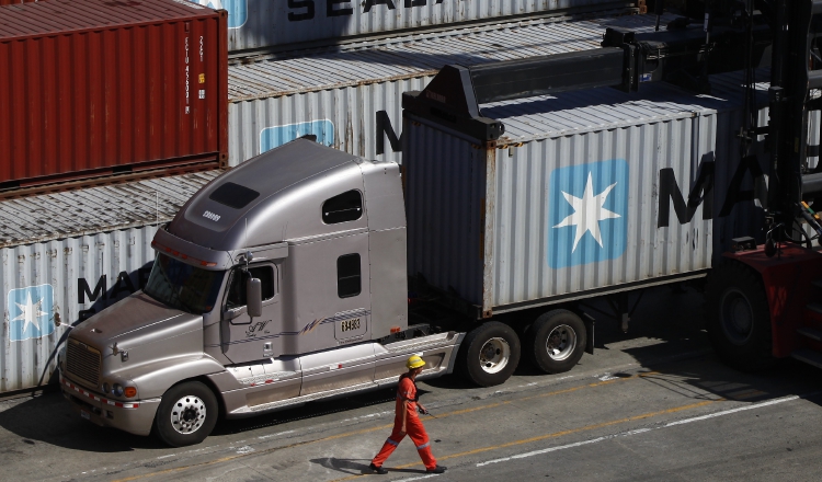 Actualmente, hay puertos en la región que se están expandiendo para mover carga local. /Foto Archivo