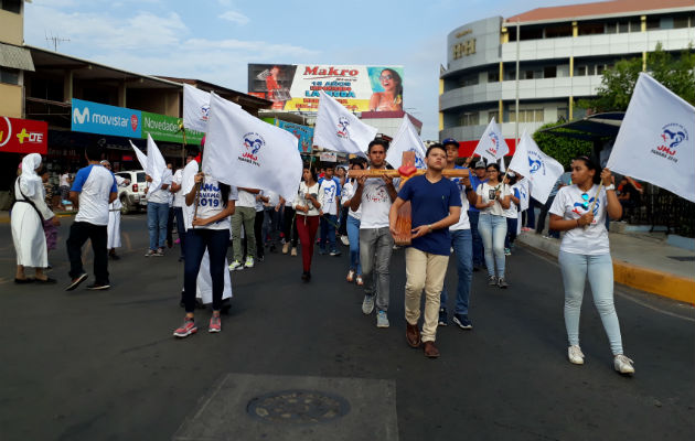 Marcha juvenil por la JMC. Foto: Thays Domínguez. 