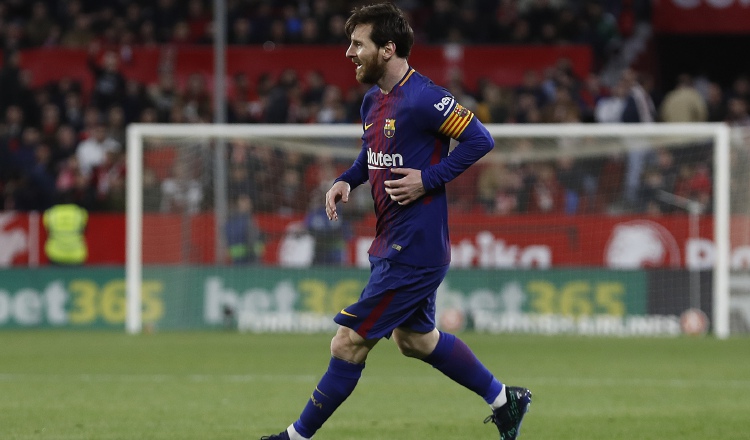 Lionel Messi ejerció su papel de líder del barcelonismo y anotó el gol del empate. /Foto AP