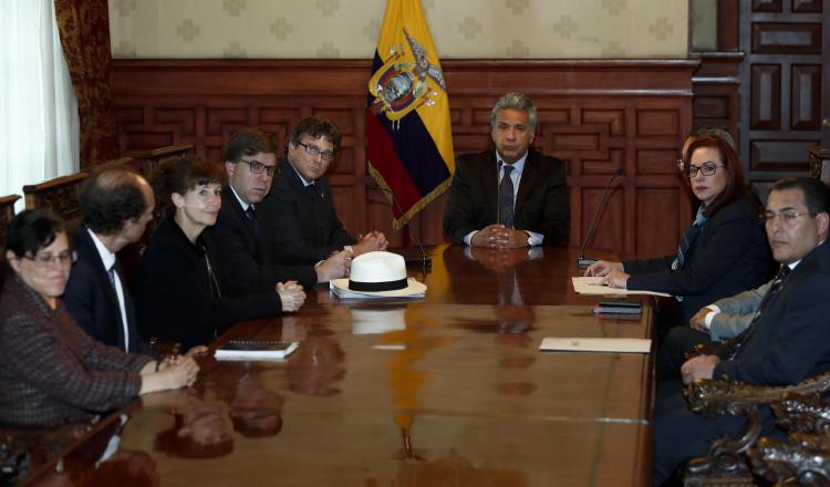 El presidente de Ecuador, Lenín Moreno se reunió  con varios embajadores. EFE