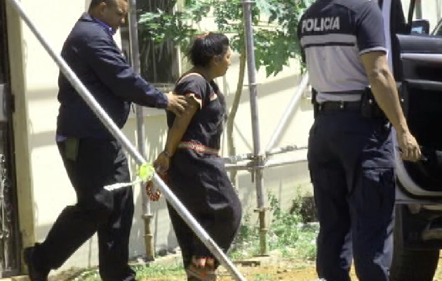 La mujer se mantiene detenida. Foto: Mayra Madrid. 