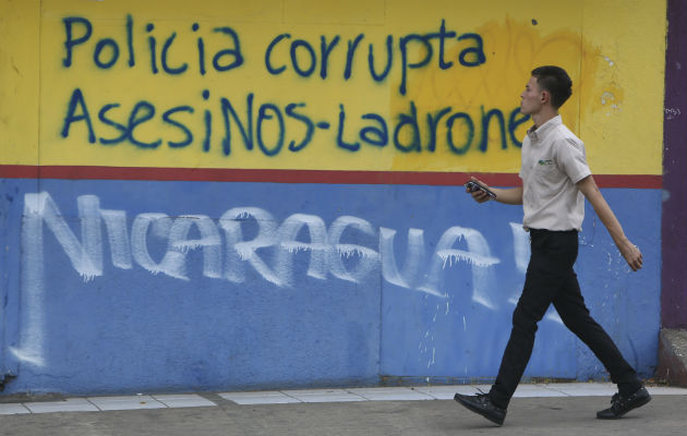 Los nicaragüenses exigen la salida del presidente Daniel Ortega. FOTO/AP