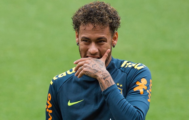 Neymar se recupera de una lesión.