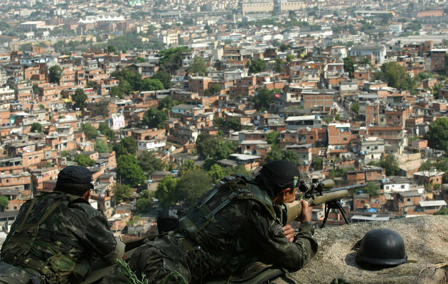 Un soldado fue herido, pero su estado de salud era estable.