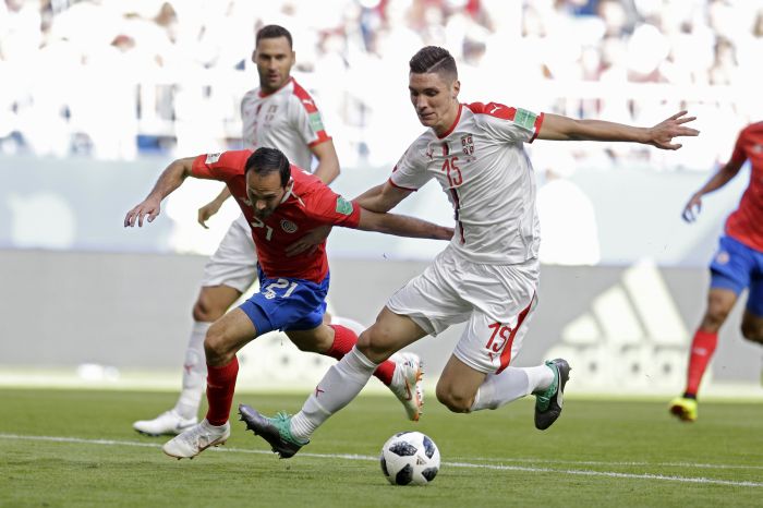 Acción del partido que se juega en Samara. Foto AP