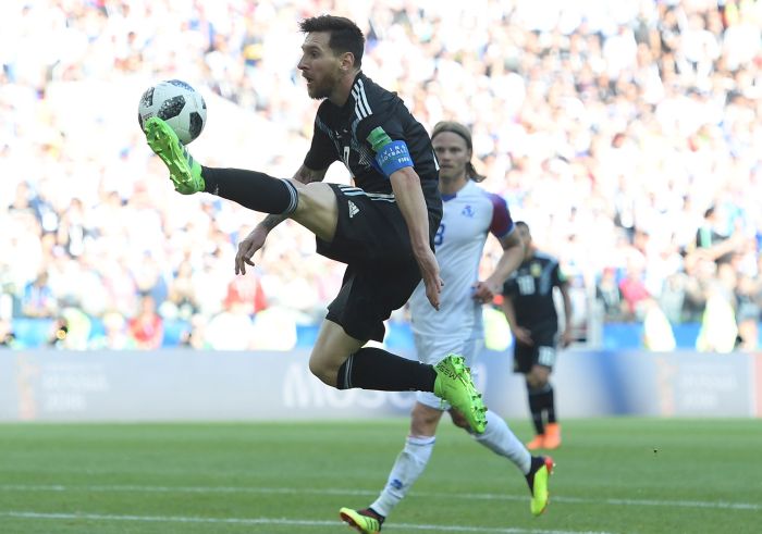 Messi tuvo un partido con altibajos ante Islandia. Foto AP