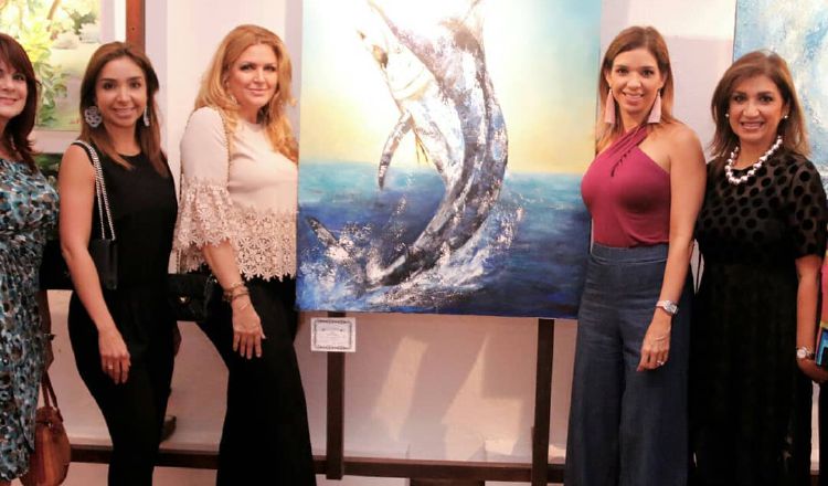 Las artistas de la exposición.  Cortesía