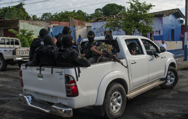 La policía y los parapolicías de Daniel Ortega, se toman Masaya. FOTO/AP