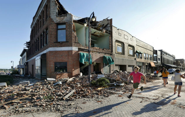 Numerosos edificios fueron dañados en Marshalltown. Fotos: AP.