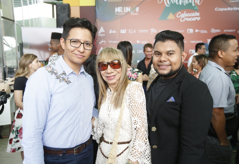 5.  Joel Morán, Ruth de Rodríguez y Jair Batista.