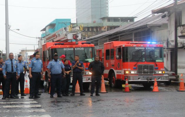 Los bomberos aclaran que los miembros de la entidad siempre se encuentran debidamente identificados 