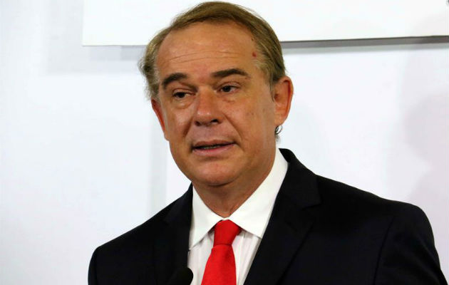 El ministro de Agricultura y Ganadería de Paraguay, Luis Gneiting. Foto: EFE 