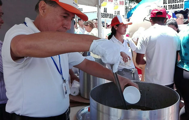 Se armaron con un delicioso sancocho. Foto: Eric Ariel Montenegro. 