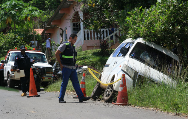 El vehículo estaba en una cuneta. Foto: Eric A. Montenegro.