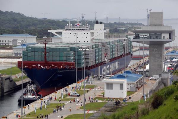 En 18 años de administración panameña, el Canal ha entregado aportes directos al Tesoro Nacional por $13, 330 millones, según cifras del Canal. Foto/Archivo