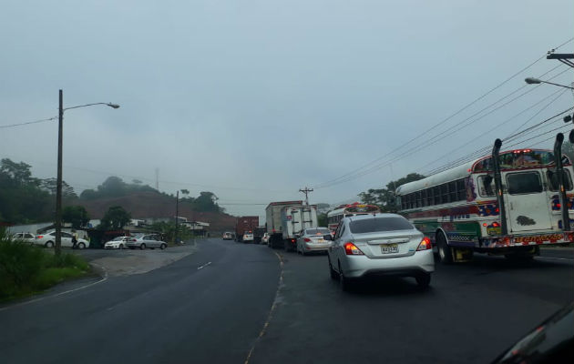 La protesta de los moradores de Río Rita provocó un gran tranque vehicular. Foto/Cortesía