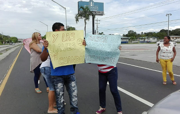 Cierran las calles exigiendo que les den sus llaves, Foto/Eric Montenegro