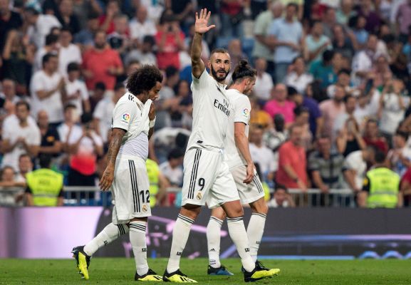 Benzema celebra uno de sus dos goles anotados. Foto de EFE