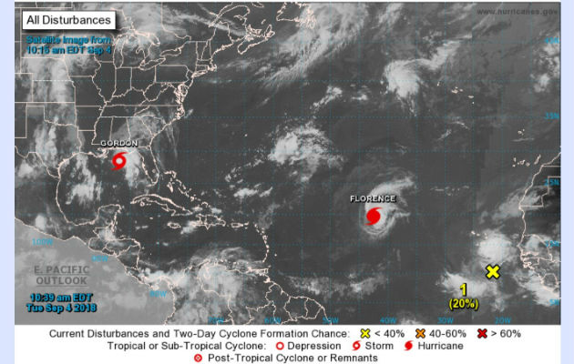 El emplazamiento de las dos tormentas tropicales Gordon (i), en el Golfo de México, y Florence (d) en el Atlántico. EFE