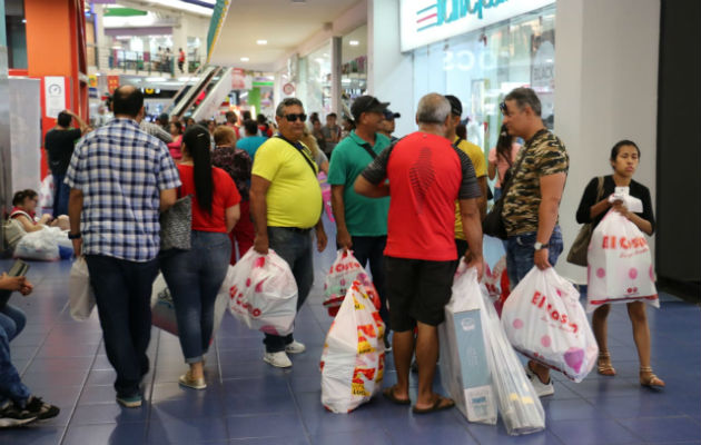 La promoción internacional del Panamá Black Weekend tuvo su impacto, porque el comercio facturó, en otra época, para septiembre, el ambiente estaría  deprimido en los establecimientos. Foto/Cortesía