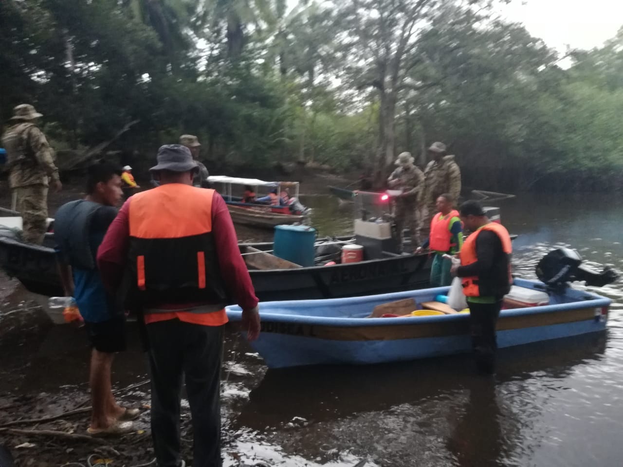 La embarcación de nombre Odisea fue remolcada desde isla Bajo Pipón hasta el área de muelle de Chiriquí. Foto/Mayra Madrid