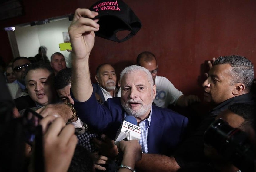 El expresidente Ricardo Martinelli fue declarado no culpable por un tribunal y quedó en libertad el 9 de agosto de 2019. Foto EFE