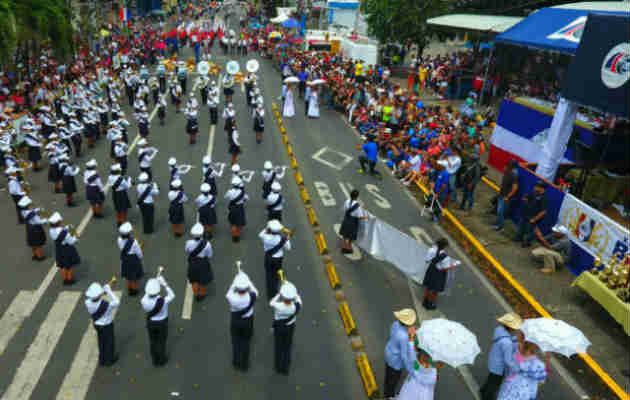  XXIII Encuentro de Bandas Estudiantiles que organiza la Lotería Nacional de Beneficiencia (LNB). Foto/Archivos