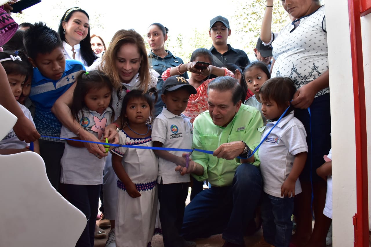 Presidente Nito Cortizo y Ministra de MIDES inauguran 4 CAIPI's. Foto: Mides.