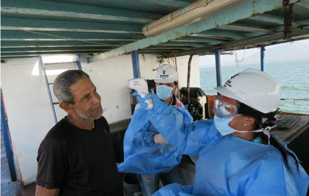 Inspección sanitaria en las embarcaciones.