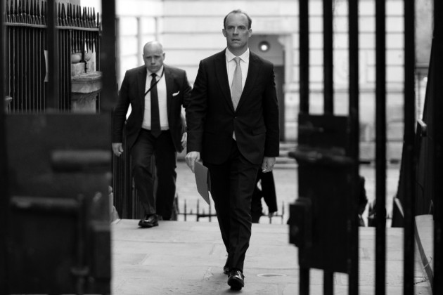 Dominic Raab, el Secretario de Estado de Relaciones Exteriores, podría reemplazar provisionalmente al primer ministro Boris Johnson. Foto: AP.