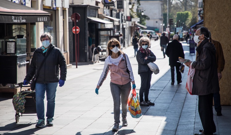 Otra posibilidad pesimista manejada por la OMC, es que la crisis  se prolongue lo que  supondría un desplome del comercio del 32%. EFE