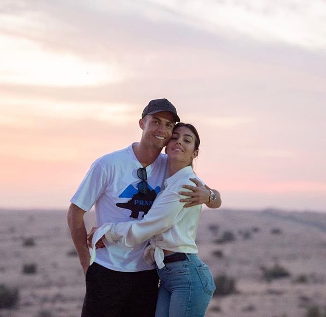 Cristiano Ronaldo y Georgina. Foto:@Cristiano