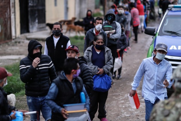 Según las cifras oficiales, el índice que mide la actividad económica registró en febrero un descenso del 1.1 % respecto a enero último.