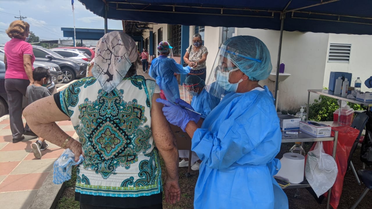 Se pudo conocer que se ha destinado por parte del Ministerio de Salud para la provincia de Bocas del Toro 55,000 dosis de vacunas contra la influenza. Foto/Mayra Madrid