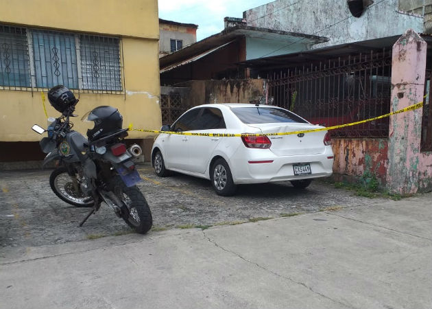 Se encontró una pistola 9 milímetros, proveedores y municiones. Fotos: Diómedes Sánchez. 