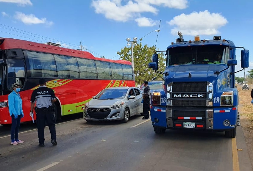 Minsa regula circulación hacia el interior del país.